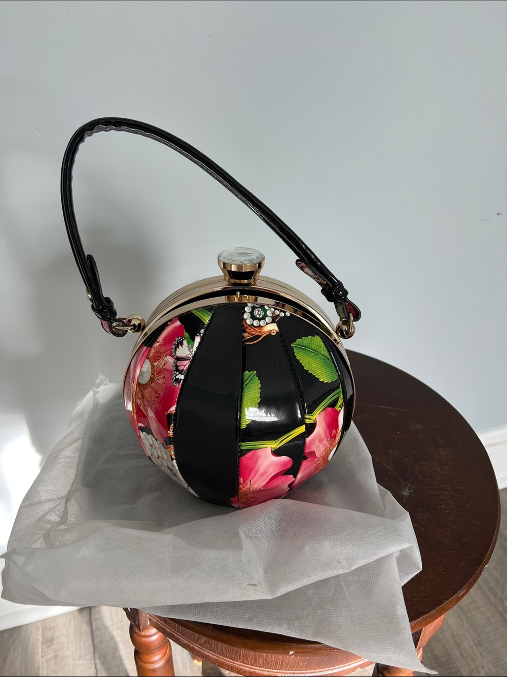Black Floral Round Handbag - Women's Evening Bag